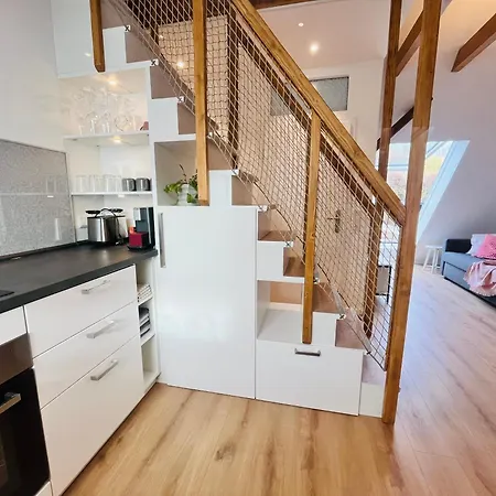 Apartmán Dachstudio Nahe S-Bahn Frankfurt - Darmstadt ǀ Modern & Gemuetlich *